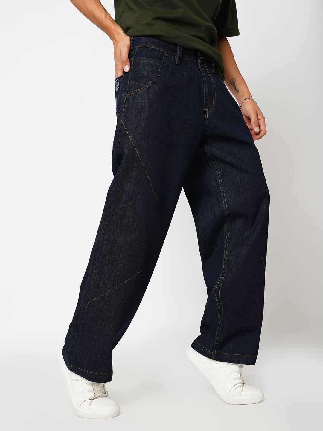 Dart with Doodle Men's Straight Fit